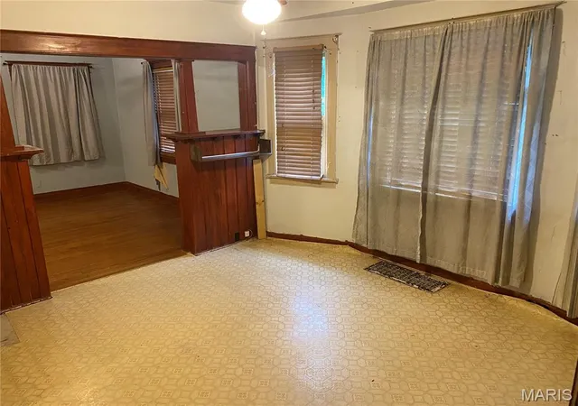 4th image of 3301 Saint Marys Ave, Hannibal, MO 63401 | MLS# MIS26051952