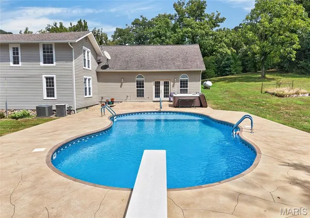 Photo 4 of Single family home for sale at 26287 Radcliff Dr, Richland, MO 65556 | MLS# MIS26051960 | Listing updated on 2026-10-11