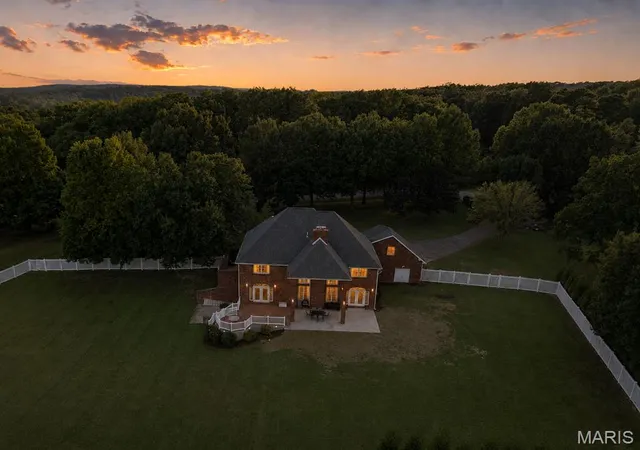 3rd image of 174 County Hwy 250, Benton, MO 63736 | MLS# MIS26051964
