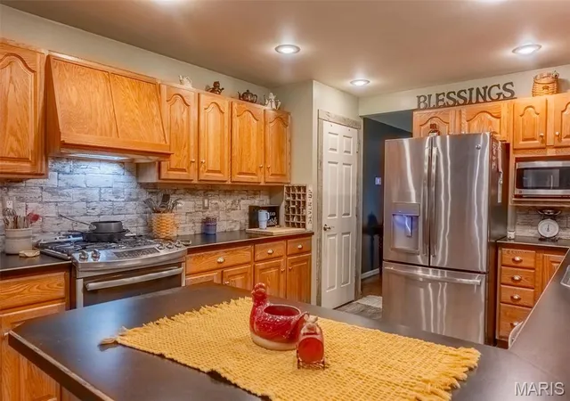 Photo 3 of Single family home for sale at 98 Wooden Nickel Dr, Foley, MO 63347 | MLS# MIS26051977 | Listing updated on 2026-09-25