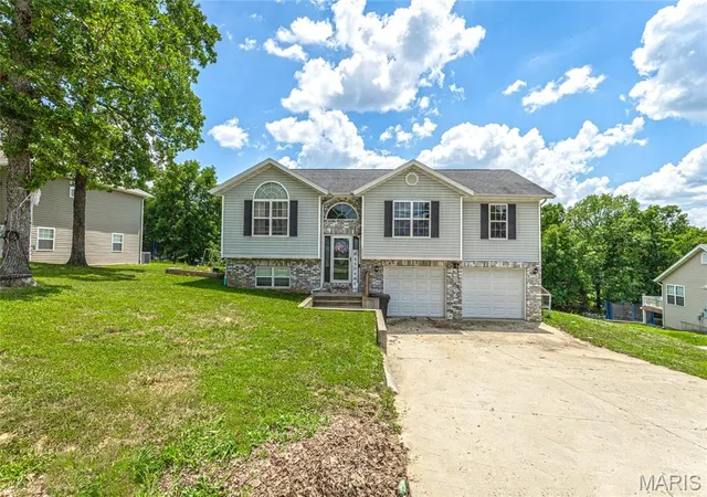 1st image of 18652 Lynn Ln, Waynesville, MO 65583 | MLS# MIS26051988