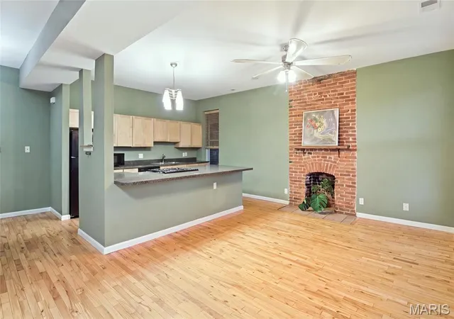 Photo 3 of Condo for sale at 4036 Laclede Ave #B, Saint Louis, MO 63108 | MLS# MIS26051991 | Listing updated on 2026-09-06