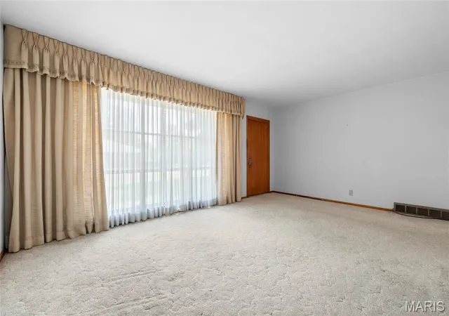 Photo 4 of Sale Pending at 103 Irene Dr, Collinsville, IL 62234 | MLS# MIS26051992 | Listing updated on 2026-08-15