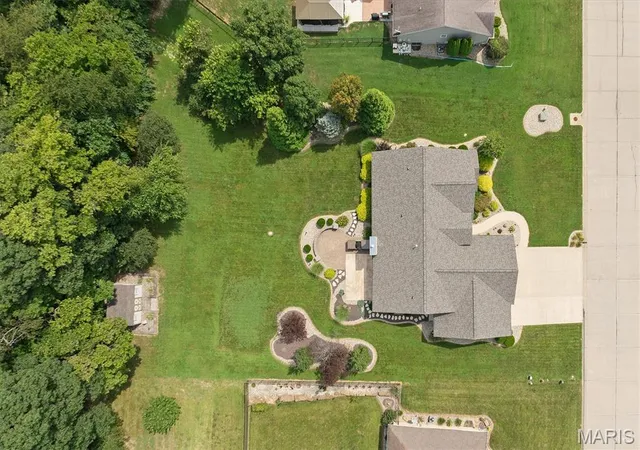 59th image of 55 Liberty Ln, Highland, IL 62249 | MLS# MIS26052006