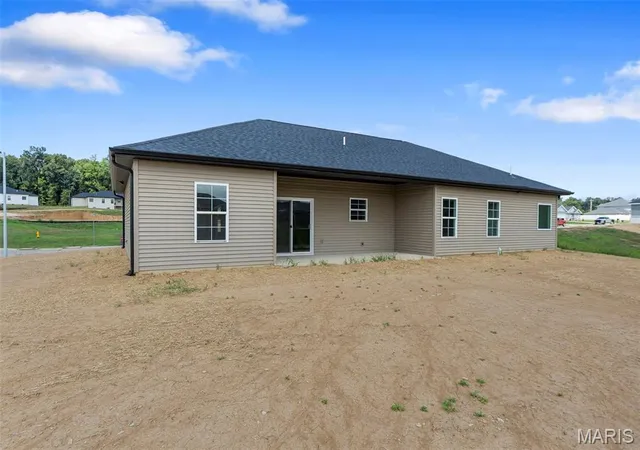 Photo 4 of Single family home for sale at 3506 Brahma Dr, Cape Girardeau, MO 63701 | MLS# MIS26052023 | Listing updated on 2026-09-14