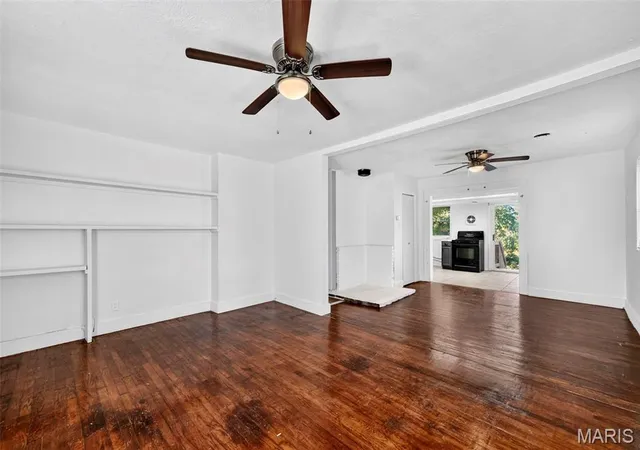 Photo 4 of Single family home for sale at 729 Beardsley Ct, Saint Louis, MO 63135 | MLS# MIS26052025 | Listing updated on 2026-10-29