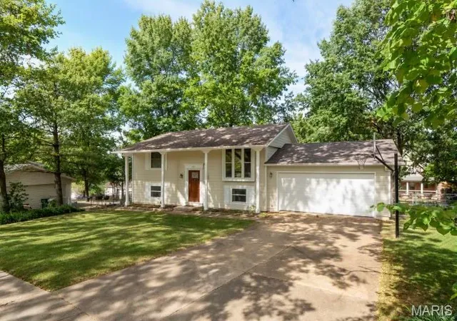 1st image of 1817 Enola Ct, Saint Louis, MO 63122 | MLS# MIS26052026