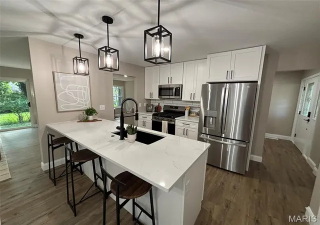 Photo 3 of Single family home for sale at 754 Carman Woods Dr, Manchester, MO 63021 | MLS# MIS26052030 | Listing updated on 2026-09-01