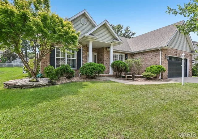 1st image of 315 Redwood Dr, Edwardsville, IL 62025 | MLS# MIS26052047