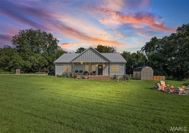 Photo 2 of Single family home for sale at 26068 Elsah Hills Dr, Dow, IL 62022 | MLS# MIS26052054 | Listing updated on 2026-09-21