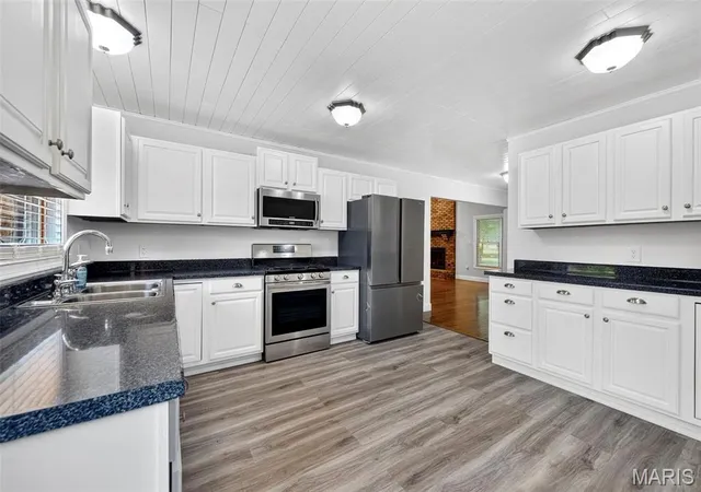 3rd image of 5011 Devon Dr, House Springs, MO 63051 | MLS# MIS26052064