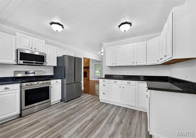 4th image of 5011 Devon Dr, House Springs, MO 63051 | MLS# MIS26052064