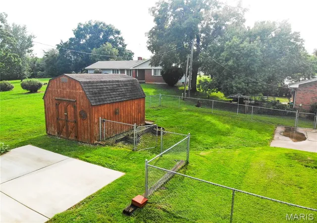 Photo 4 of Single family home for sale at 601 Cooper Ave, Paris, MO 65275 | MLS# MIS26052065 | Listing updated on 2026-09-03