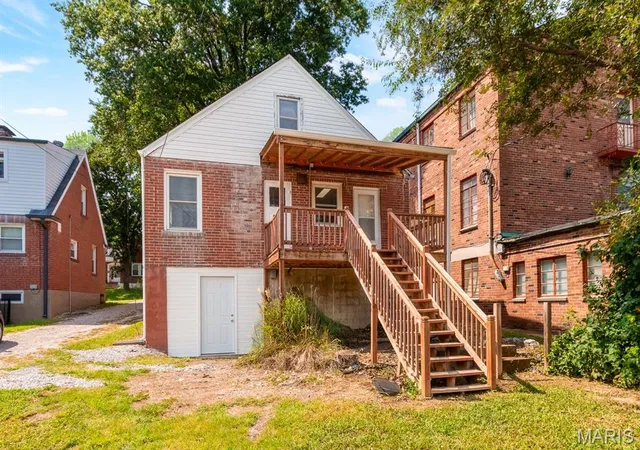 Photo 4 of Sale Pending at 3808 Colonial Ave, Saint Louis, MO 63121 | MLS# MIS26052067 | Listing updated on 2026-09-19