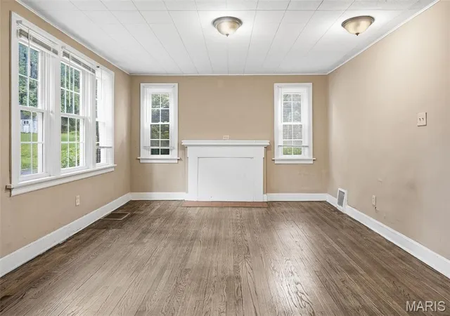 image of 402 Tiffin Ave, St Louis, MO 63135 | MLS# MIS26052069