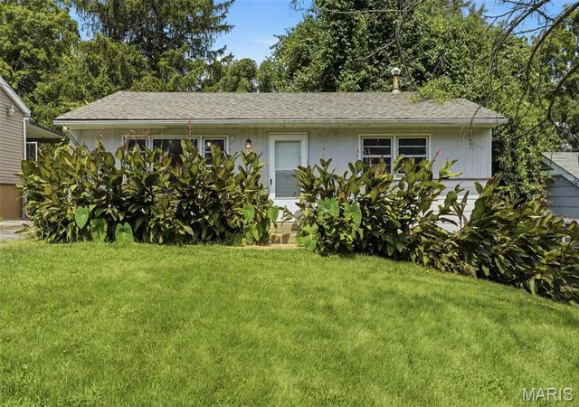 1st image of 7415 Castro Dr, Saint Louis, MO 63135 | MLS# MIS26052072