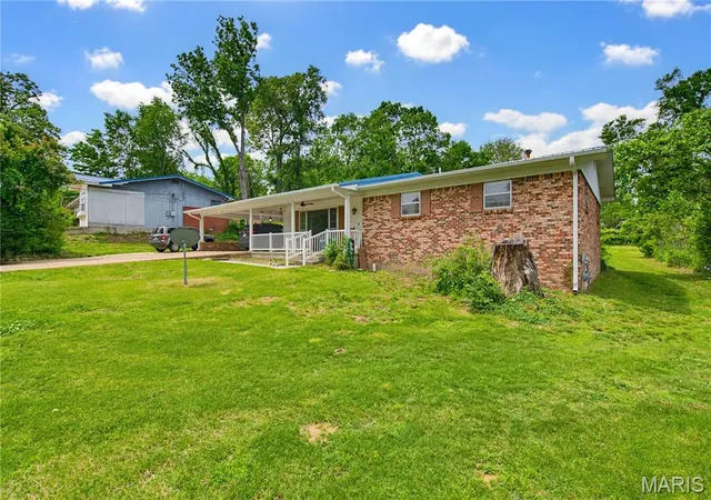 3rd image of 2613 N 14Th St, Poplar Bluff, MO 63901 | MLS# MIS26052077