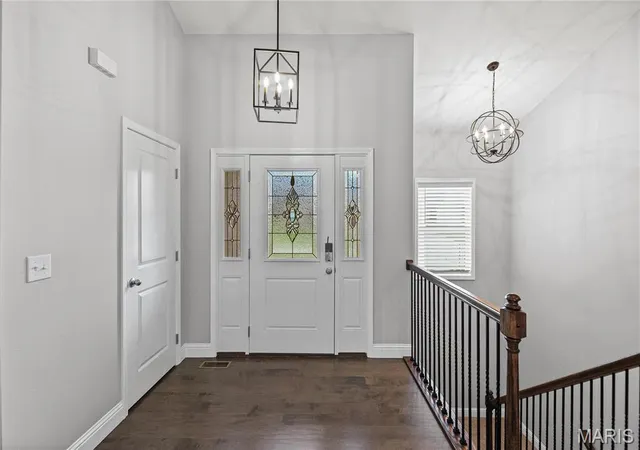 Photo 2 of Single family home for sale at 373 Canadian Dr, Staunton, IL 62088 | MLS# MIS26052081 | Listing updated on 2026-08-30