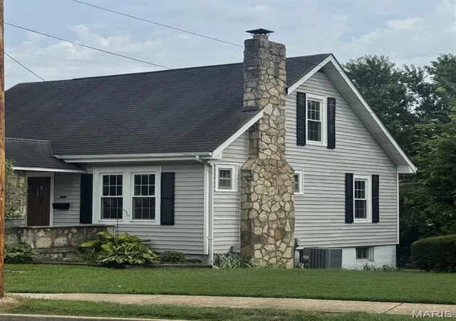 Photo 3 of Single family home for sale at 406 W Springfield Ave, Union, MO 63084 | MLS# MIS26052082 | Listing updated on 2026-09-01