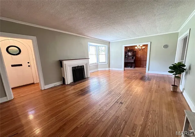 Photo 4 of Single family home for sale at 910 N Kingshighway St, Sikeston, MO 63801 | MLS# MIS26052083 | Listing updated on 2026-10-10