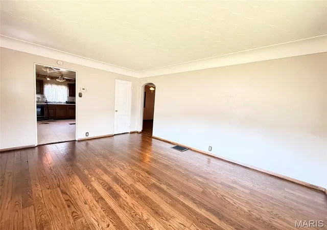 4th image of 600 Washington Ave, East Alton, IL 62024 | MLS# MIS26052093