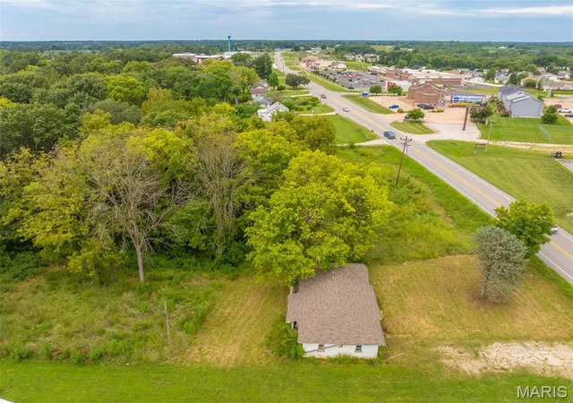 2nd image of 4032 E Hwy 47, Winfield, MO 63389 | MLS# MIS26052096
