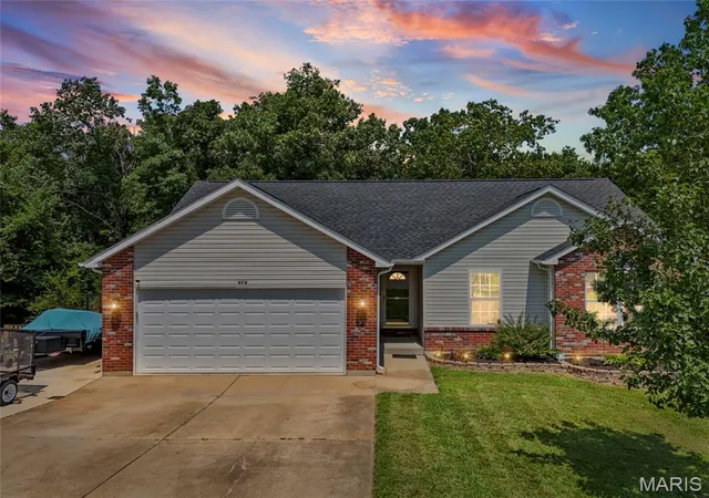 1st image of 809 N Orchard Dr, Hillsboro, MO 63050 | MLS# MIS26052102