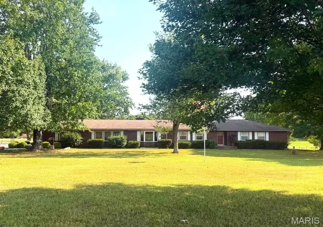 2nd image of 17202 Hwy 64, Lebanon, MO 65536 | MLS# MIS26052103