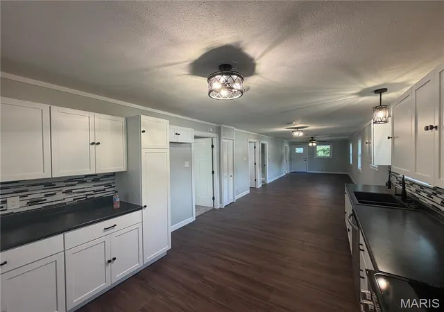 5th image of 1404 E Ridge Rd, Desloge, MO 63601 | MLS# MIS26052106
