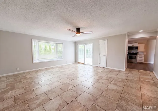 Photo 3 of Single family home for sale at 871 Wycliffe Ct, Saint Louis, MO 63125 | MLS# MIS26052109 | Listing updated on 2026-09-07