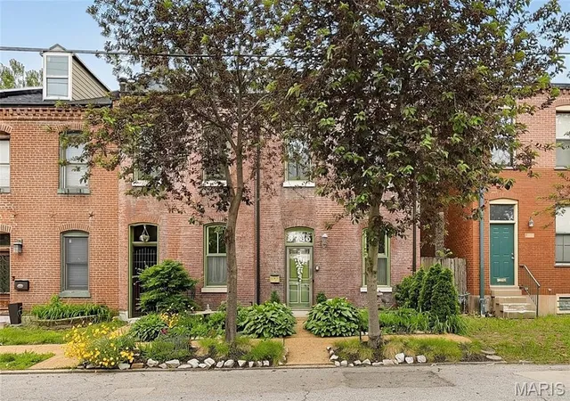 Photo 1 of Sale Pending at 3725 N 20th St, Saint Louis, MO 63107 | MLS# MIS26052115 | Listing updated on 2026-09-05