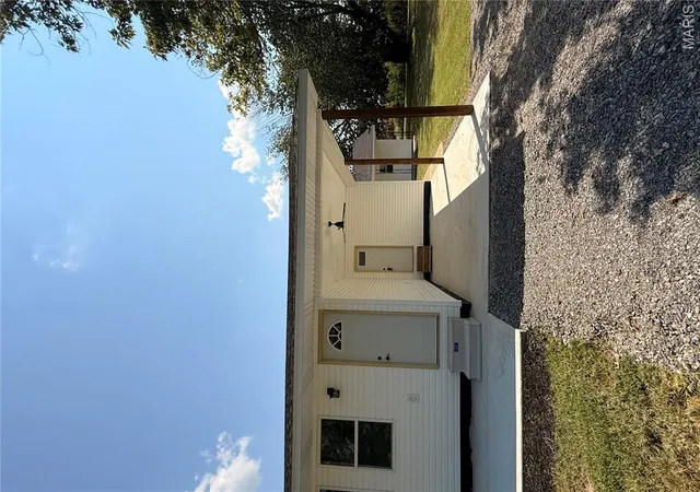 Photo 2 of Single family home for sale at 39594 County Road 227a, Campbell, MO 63933 | MLS# MIS26052121 | Listing updated on 2026-09-28