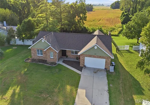 2nd image of 1004 Bradington Ct, Columbia, IL 62236 | MLS# MIS26052123