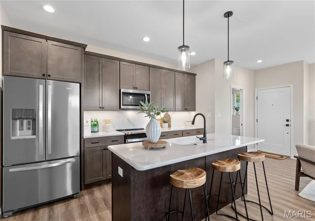 Photo 3 of Townhouse for sale at 7913 Mexico Rd, Saint Peters, MO 63376 | MLS# MIS26052131 | Listing updated on 2026-09-03