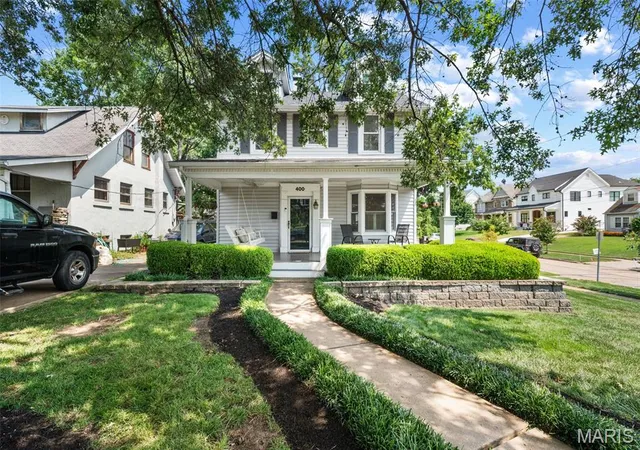 2nd image of 400 N Van Buren Ave, Saint Louis, MO 63122 | MLS# MIS26052134