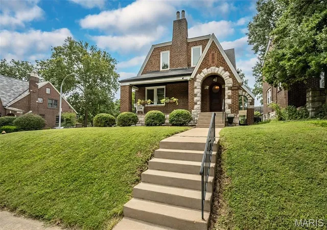 Photo 2 of Single family home for sale at 40000 Loughborough Ave, Saint Louis, MO 63116 | MLS# MIS26052135 | Listing updated on 2026-09-13