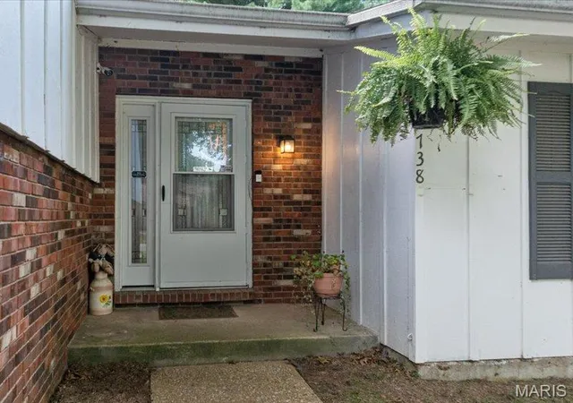 3rd image of 738 Fort Henry Rd, Belleville, IL 62221 | MLS# MIS26052137