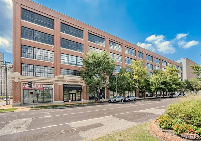 1st image of 4100 Forest Park Ave #305, St Louis, MO 63108 | MLS# MIS26052140