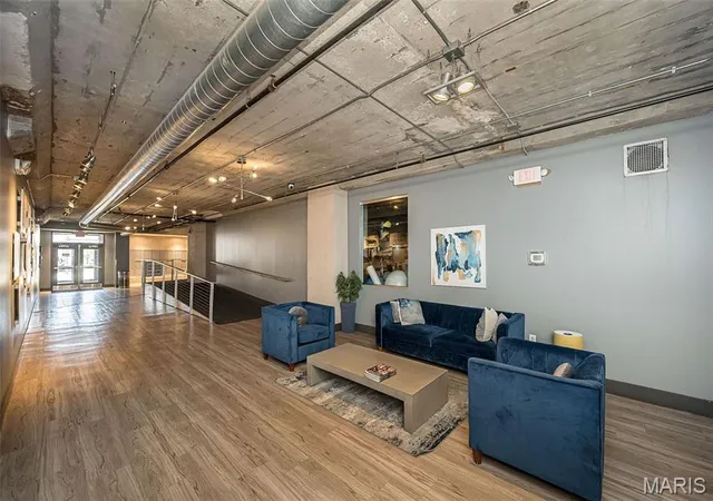 Photo 3 of Condo for sale at 4100 Forest Park Ave #305, St Louis, MO 63108 | MLS# MIS26052140 | Listing updated on 2026-08-26