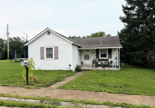 Photo 3 of Multi family home for sale at 122 Watts St, Park Hills, MO 63601 | MLS# MIS26052142 | Listing updated on 2026-08-21