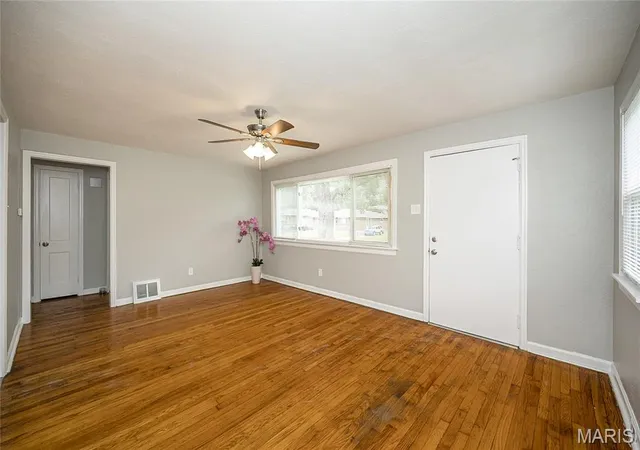2nd image of 423 Warford Ave, Saint Louis, MO 63135 | MLS# MIS26052154