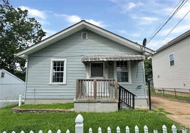 Photo 1 of Sale Pending at 9705 Perrin Ave, Saint Louis, MO 63125 | MLS# MIS26052162 | Listing updated on 2026-08-24