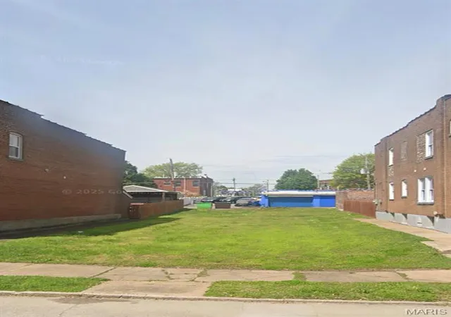 Photo 2 of Land for sale at 2825 Iowa Avenue, Saint Louis, MO 63118 | MLS# MIS26052169 | Listing updated on 2026-08-13