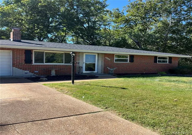 Photo 4 of Single family home for sale at 4120 Rain Ridge Dr, Saint Louis, MO 63125 | MLS# MIS26052173 | Listing updated on 2026-10-05