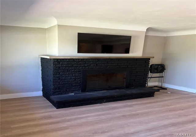 Photo 3 of Sale Pending at 4120 Rain Ridge Dr, Saint Louis, MO 63125 | MLS# MIS26052173 | Listing updated on 2026-10-22