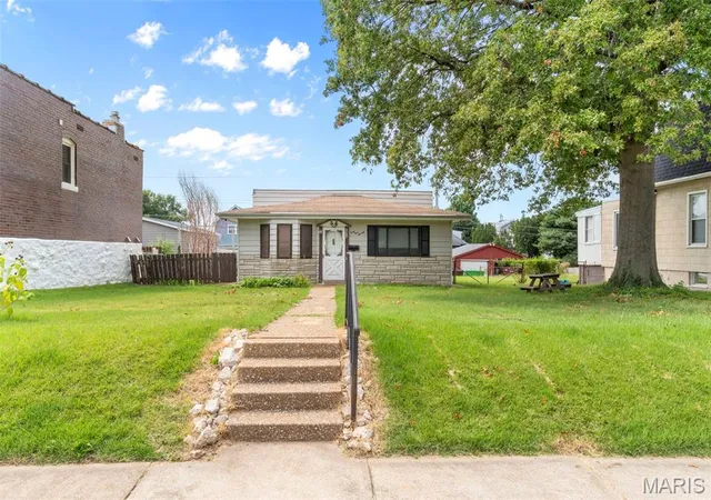 Photo 3 of Single family home for sale at 4970 Quincy St, Saint Louis, MO 63109 | MLS# MIS26052178 | Listing updated on 2026-09-16