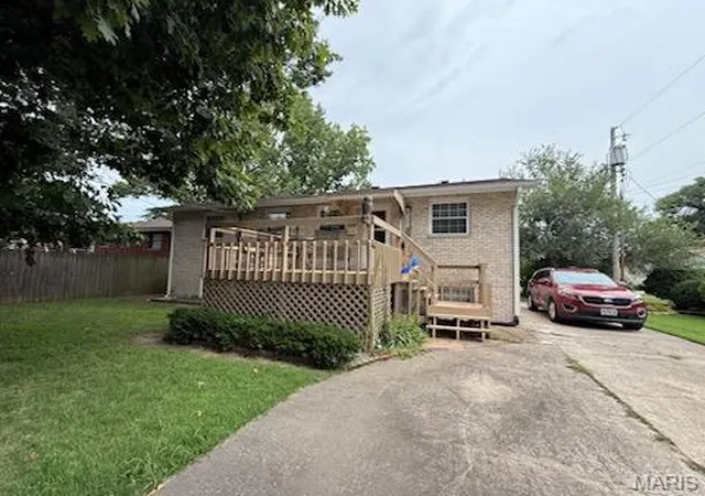 Photo 30 of Sale Pending at 14 Mercer Dr, Granite City, IL 62040 | MLS# MIS26052181 | Listing updated on 2026-08-19
