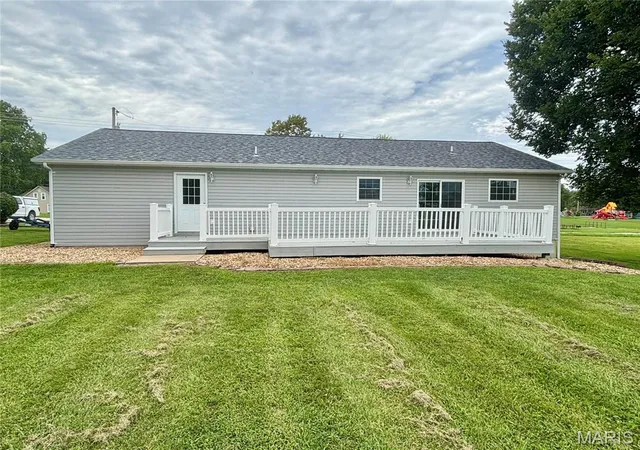 Photo 5 of Single family home for sale at 202 S Norwood Ave, Montgomery City, MO 63361 | MLS# MIS26052184 | Listing updated on 2026-08-20