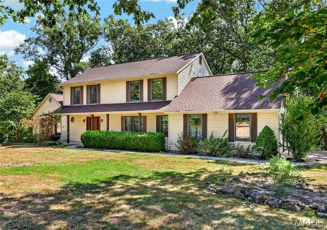 Photo 2 of Single family home for sale at 42 Timberland Ct, Foristell, MO 63348 | MLS# MIS26052195 | Listing updated on 2026-10-05