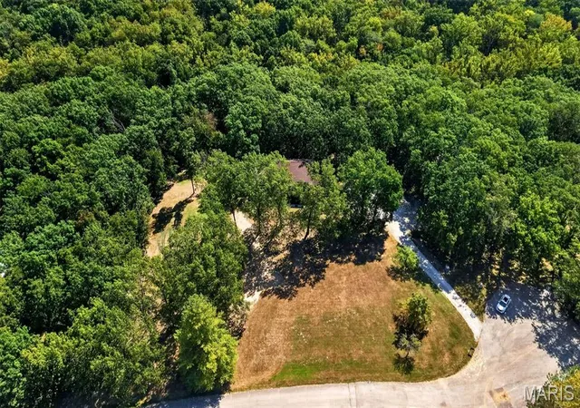 Photo 3 of Single family home for sale at 42 Timberland Ct, Foristell, MO 63348 | MLS# MIS26052195 | Listing updated on 2026-10-05